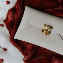 Load image into Gallery viewer, Small Clasp Clutch