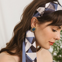 Load image into Gallery viewer, Silk Twilly Scarf