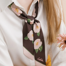 Load image into Gallery viewer, Silk Twilly Scarf