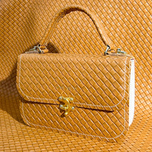 Load image into Gallery viewer, Camel Brown Sassari Weave
