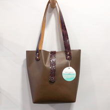 Load image into Gallery viewer, Tote Bag- Brown
